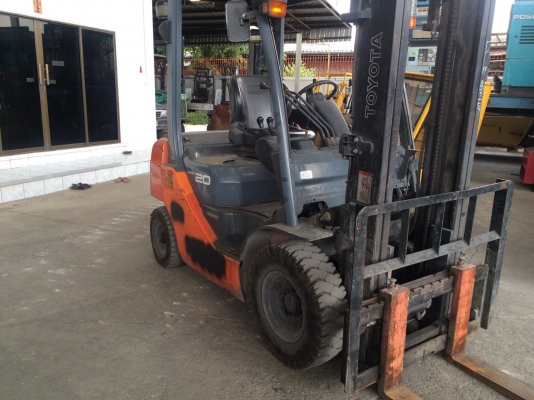 ขายรถยก TOYOTA 8FD20 เสาสูง 3เมตร แผงงาสไลด์