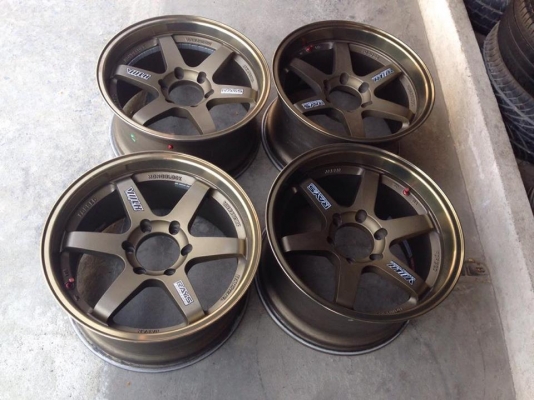 ล้อแม็ก te 37 กว้าง 9.5-10.5 ขอบ 18 ครบชุด 4 ลูก 12000 สภาพสวยๆไม่คต ไม่ดุ้ง ไม่มีรอยเบียด เอาไปใส่วิ่งกันหล่อๆใด้เลยค่ะ