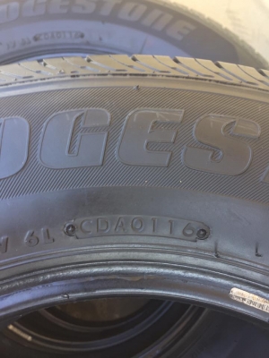 ขายยาง BRIDGESTONE DURAVIS 205-70-15 ปี16 ดอกเต็ม ไม่มีตำหนิ ชุดละ 5,500 บาท