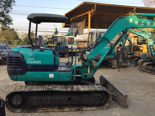 ขายรถขุด KOMATSU PC 40-8R(รุ่น8) ปั้มนิ้ว คอลโทนสั้น สภาพพร้อมใช้ รถญี่ปุ่นแท้