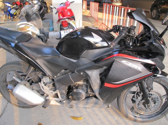 ็Honda cbr150R ปี54 ลด 27300.- ็Honda cbr150R ปี54 ลด 27300.-