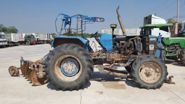 ขาย รถไถ FORD 6640 4WD 2 เพลา ประกอบ เอกสารเล่มทะเบียนครบ อุปกรณ์มีแค่ผาน 5 ราคาต่อรองได้ครับ