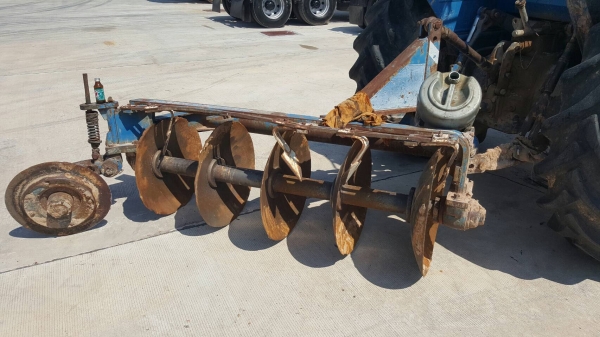 ขาย รถไถ FORD 6640 4WD 2 เพลา ประกอบ เอกสารเล่มทะเบียนครบ อุปกรณ์มีแค่ผาน 5 ราคาต่อรองได้ครับ