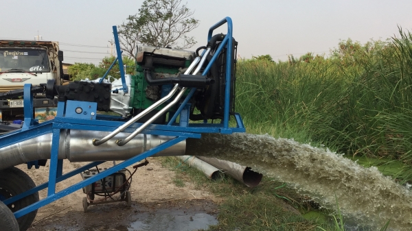 ท่อสแตนเลสขนาด 10 นิ้ว ยาว10เมตร  ท่อของทะเลทอง มีVDO ให้ชมครับ