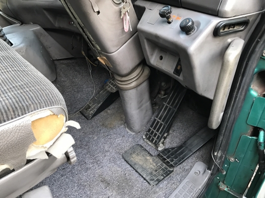 ขายหัวเก๋ง Hino Profia นำเข้าจากญึ่ปุ่น100\% ราคาถูกๆ สนใจติดต่อ 081-948-5494