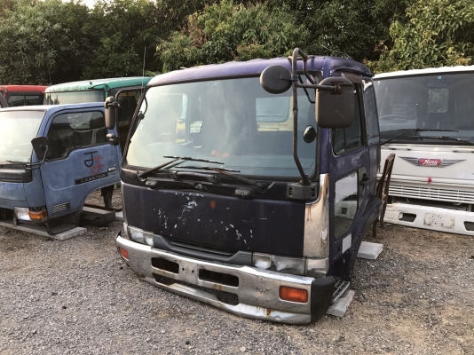 ขายหัวเก๋ง NISSAN UD 2ใบปัด นำเข้าจากญึ่ปุ่น100\% ราคาถูกๆ สภาพสวยๆมาก สนใจติดต่อ 081-948-5494