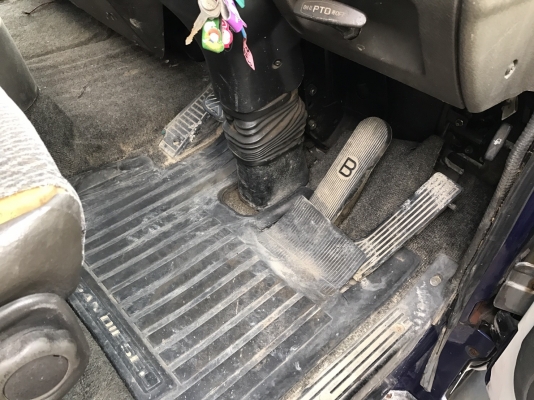 ขายหัวเก๋ง NISSAN UD 2ใบปัด นำเข้าจากญึ่ปุ่น100\% ราคาถูกๆ สภาพสวยๆมาก สนใจติดต่อ 081-948-5494