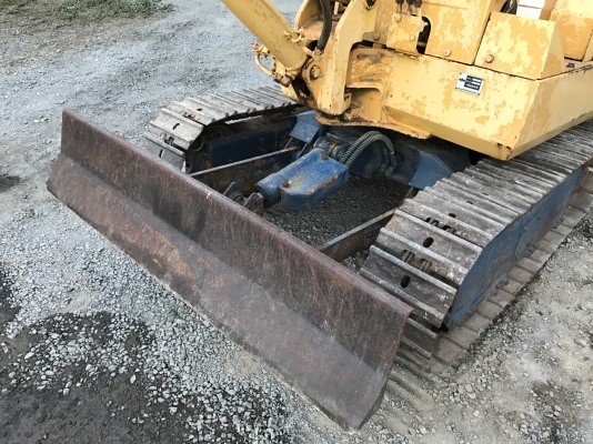 ขายรถแม็คโคร KOMATSU PC10-2 นำเข้าจากญี่ปุ่นแท้ๆ 100\% ไม่เคยผ่านการใช้งานในไทย สภาพนางฟ้า สนใจติดต่