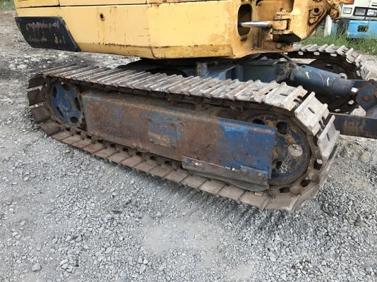 ขายรถแม็คโคร KOMATSU PC10-2 นำเข้าจากญี่ปุ่นแท้ๆ 100\% ไม่เคยผ่านการใช้งานในไทย สภาพนางฟ้า สนใจติดต่