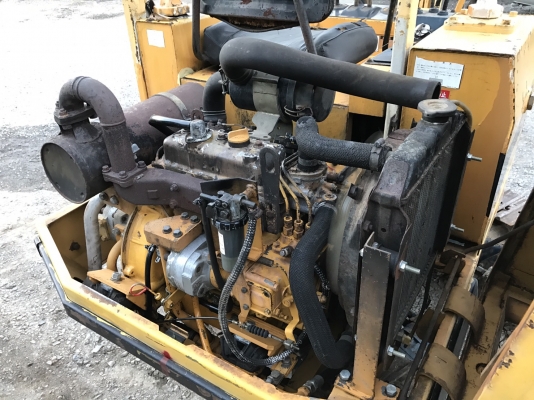 ขายรถแม็คโคร KOMATSU PC10-2 นำเข้าจากญี่ปุ่นแท้ๆ 100\% ไม่เคยผ่านการใช้งานในไทย สภาพนางฟ้า สนใจติดต่
