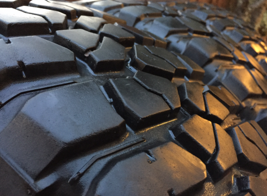 ยาง Mud BF Goodrich ปี14 ดอกเต็ม ไม่มีปะ ใช้ยาว ราคไม่แพง ยาง Mud BF Goodrich ปี14 ดอกเต็ม ไม่มีปะ ใช้ยาว ราคไม่แพง