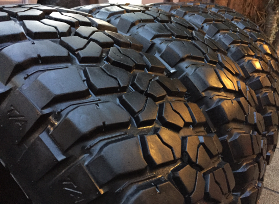 ยาง Mud BF Goodrich ปี14 ดอกเต็ม ไม่มีปะ ใช้ยาว ราคไม่แพง ยาง Mud BF Goodrich ปี14 ดอกเต็ม ไม่มีปะ ใช้ยาว ราคไม่แพง