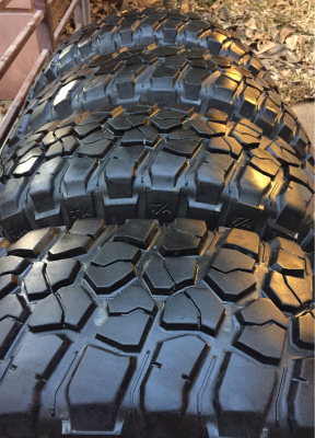 ยาง Mud BF Goodrich ปี14 ดอกเต็ม ไม่มีปะ ใช้ยาว ราคไม่แพง ยาง Mud BF Goodrich ปี14 ดอกเต็ม ไม่มีปะ ใช้ยาว ราคไม่แพง