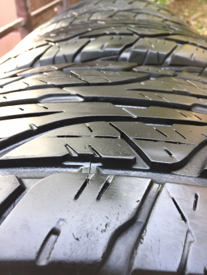 ยาง All Dunlop 265 70 16 ปี12 ดอกเยอะ พร้อมใช้งาน ราคาไม่แพง ยาง All Dunlop 265 70 16 ปี12 ดอกเยอะ พร้อมใช้งาน ราคาไม่แพง