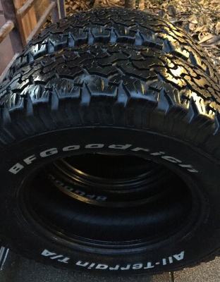 ยางคู่ All BF Goodrich 265 70 17 ปลายปี13 ดอกเต็ม ไม่มีปะ ใช้ยาว ราคาไม่แพง