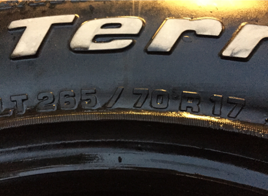ยางคู่ All BF Goodrich 265 70 17 ปลายปี13 ดอกเต็ม ไม่มีปะ ใช้ยาว ราคาไม่แพง