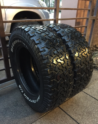 ยางคู่ All BF Goodrich 265 70 17 ปลายปี13 ดอกเต็ม ไม่มีปะ ใช้ยาว ราคาไม่แพง