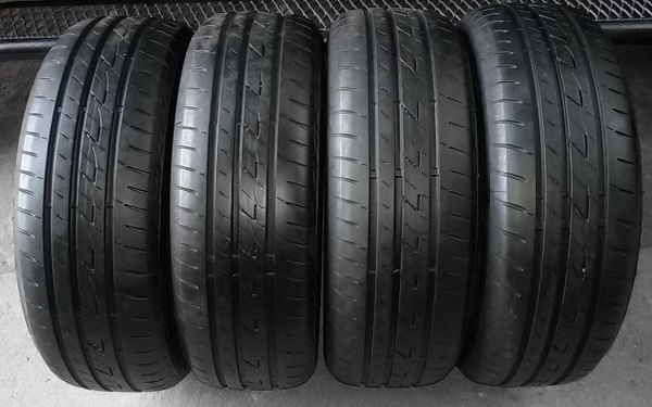 ยาง BS Ecopia 215-60-16 สภาพสวย