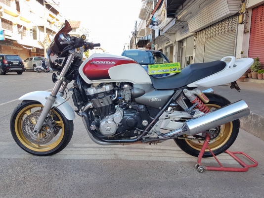 ขายแลกเทิร์นคับ HONDA CB1300 ปี2000 ไฟหน้าโปรเจคเตอร์ ไฟท้ายLED แฮนด์แต่ง กันล้ม อินวอยส์ สรรพสามิตร ราคา 92500 บาท ส่งได้ทั่วไทยคับ สนใจติดต่อ 081-0578282 FACEBOOK ชาญณรงค์ ป๊อป ชัยอมฤต ไอดีไลน์ POPBIGBIKESAKON คับ สนใจรถสวย ถูก ดี ต้อง POP BIGBIKE SAKON