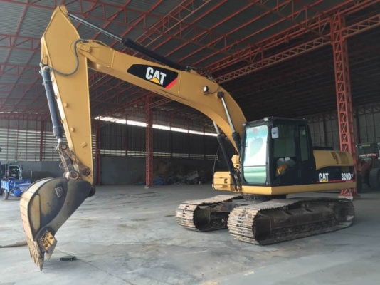ขายรถแบคโฮ.CAT-320D ปี.57 รถสะภาพสวย 7990 ช.ม พร้อมใช้งาน ช่วงล้างเต็ม เอวแน้น ไฟฟ้าพร้อมใช้ เอกสารใบแจ้งจำหน่าย แอร์เย็น ภายในสวย ราคา.2000000 ต่อรอง สนใจรีบจองด่วนที่โทร (ID) 081-3531946 ต่อ.บางนา