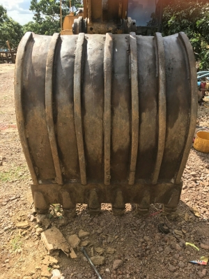 บุ๋นกี๋รถแม็คโค