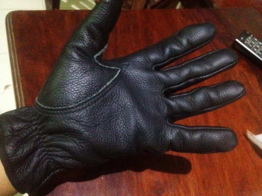 ขายถุงมือหนังสีดำไซส์M