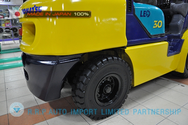 ขายรถโฟล์คลิฟท์มือสอง KOMATSU FG30HT-12-520568 นำเข้าไม่เคยใช้งานในไทย