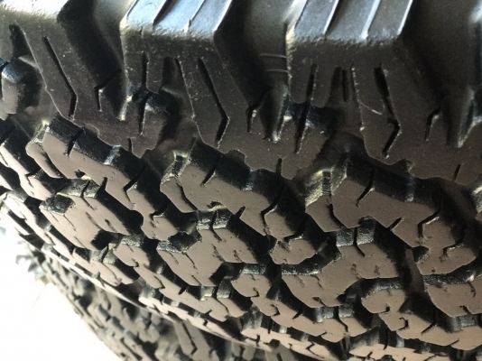 ยางBF All 285/75/16ปี12 ดอกเต็มๆ ยางBF All 285/75/16ปี12 ดอกเต็มๆ