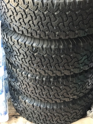 ยางBF All 285/75/16ปี12 ดอกเต็มๆ ยางBF All 285/75/16ปี12 ดอกเต็มๆ