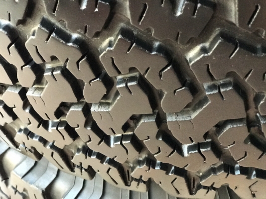 ยางBF All 285/75/16ปี12 ดอกเต็มๆ ยางBF All 285/75/16ปี12 ดอกเต็มๆ