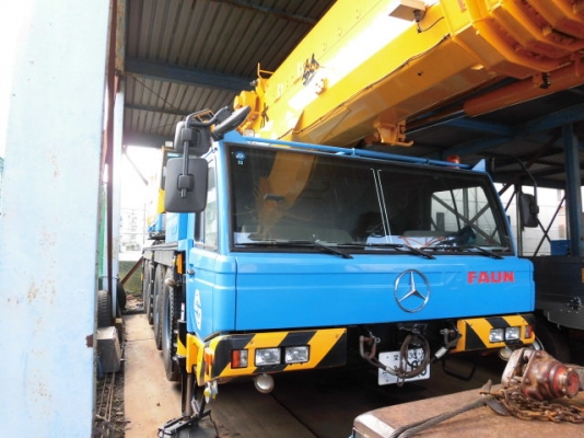 เครน100ตัน