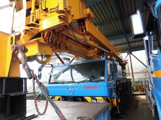 เครน100ตัน