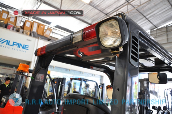 รถโฟล์คลิฟท์พร้อมขาย TOYOTA รุ่น  8FD35-10483 นำเข้าจากประเทศญี่ปุ่น 100\% ไม่เคยใช้งานในไทย