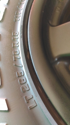 ขายล้อพร้อมยาง BF 265/70/16