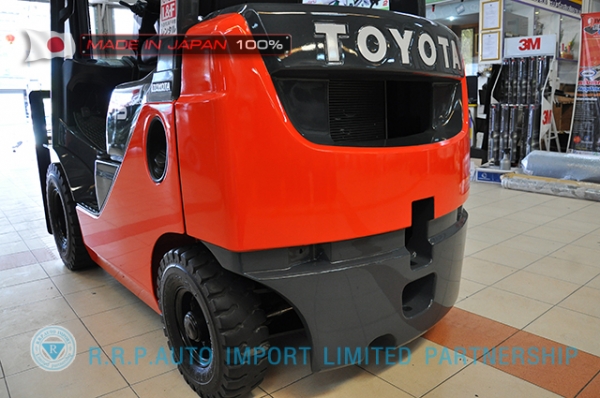 ขายรถโฟล์คลิฟท์มือสอง TOYOTA รุ่น 8FD15-11659  นำเข้าจากประเทศญี่ปุ่น 100\% ไม่เคยใช้งานในไทย