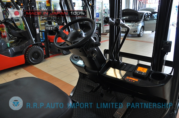 ขายรถโฟล์คลิฟท์มือสอง TOYOTA รุ่น 8FD15-11659  นำเข้าจากประเทศญี่ปุ่น 100\% ไม่เคยใช้งานในไทย