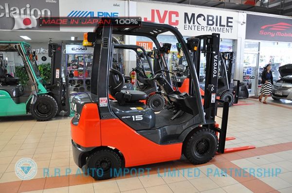 ขายรถโฟล์คลิฟท์มือสอง TOYOTA รุ่น 8FD15-11659  นำเข้าจากประเทศญี่ปุ่น 100\% ไม่เคยใช้งานในไทย