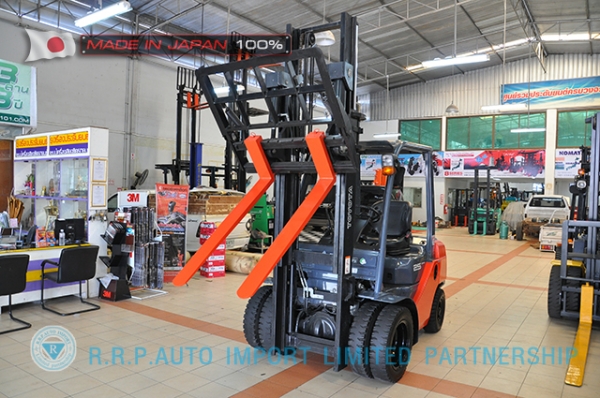 รถโฟล์คลิฟท์พร้อมขาย TOYOTA รุ่น  8FD25-11301 นำเข้าจากประเทศญี่ปุ่น 100\% ไม่เคยใช้งานในไทย