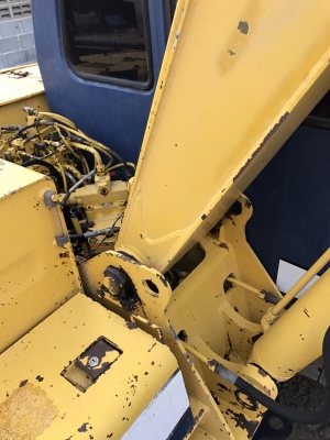 ขายรถแบ็คโคร Kobelco sk 60-3 สนใจติดต่อ 081-5305979 ขายรถแบ็คโคร Kobelco sk 60-3 สนใจติดต่อ 081-5305979