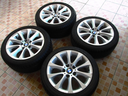 ขายล้อ BMW E93 ขอบ 17 พร้อมยางสวยๆ ไม่แพง