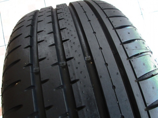 ขายล้อ BMW E93 ขอบ 17 พร้อมยางสวยๆ ไม่แพง