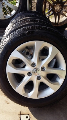 ขายล้อแม็ก nissan march 15" ยางป้ายแดงปี16 สนใจติดต่อ ก.เจริญการยางครับ 081-3747940 ขายล้อแม็ก nissan march 15" ยางป้ายแดงปี16 สนใจติดต่อ ก.เจริญการยางครับ 081-3747940