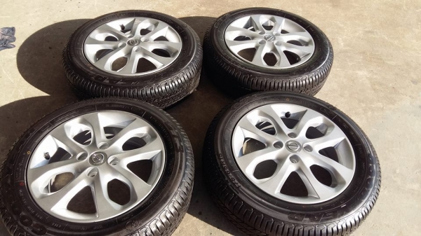 ขายล้อแม็ก nissan march 15" ยางป้ายแดงปี16 สนใจติดต่อ ก.เจริญการยางครับ 081-3747940 ขายล้อแม็ก nissan march 15" ยางป้ายแดงปี16 สนใจติดต่อ ก.เจริญการยางครับ 081-3747940