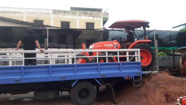 ปัญญาแทรคเตอร์..จัดมาให้ครับ ด่วน!!!คูโบต้า L3608 พร้อมผาน6&times;22 ใหม่ๆ สีเดิมๆทั้งคันสภาพพร้อมใช้