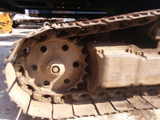 ขายรถแบคโฮ.KOMATSU PC200-2 รถสะภาพดี พร้อมใช้  ติดหัวกระแทก  ช่วงล้างดี เอวแน้น มูมฮาร์มสวย สีสวย ภายในสวย ราคา.600000 สนใจรีบจองด่วน โทร ID 081-3531946 ต่อ.บางนา รถอยู่สระบุรี