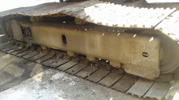 ขายรถแบคโฮ.KOMATSU PC200-2 รถสะภาพดี พร้อมใช้  ติดหัวกระแทก  ช่วงล้างดี เอวแน้น มูมฮาร์มสวย สีสวย ภายในสวย ราคา.600000 สนใจรีบจองด่วน โทร ID 081-3531946 ต่อ.บางนา รถอยู่สระบุรี