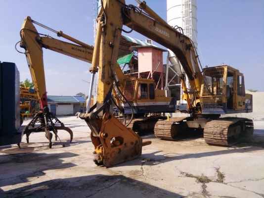 ขายรถแบคโฮ.KOMATSU PC200-2 รถสะภาพดี พร้อมใช้  ติดหัวกระแทก  ช่วงล้างดี เอวแน้น มูมฮาร์มสวย สีสวย ภายในสวย ราคา.600000 สนใจรีบจองด่วน โทร ID 081-3531946 ต่อ.บางนา รถอยู่สระบุรี