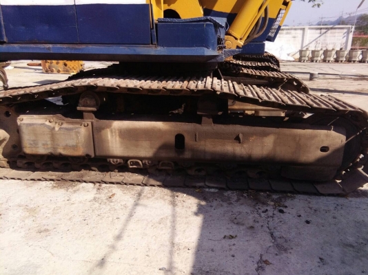 ขายรถแบคโฮ.KOMATSU PC200-2 รถสะภาพดี พร้อมใช้  ติดหัวกระแทก  ช่วงล้างดี เอวแน้น มูมฮาร์มสวย สีสวย ภายในสวย ราคา.600000 สนใจรีบจองด่วน โทร ID 081-3531946 ต่อ.บางนา รถอยู่สระบุรี