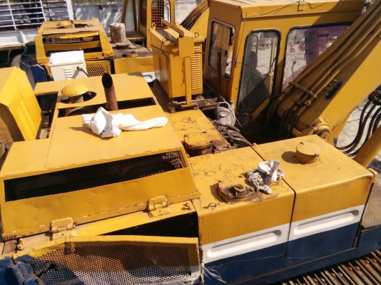 ขายรถแบคโฮ.KOMATSU PC200-2 รถสะภาพดี พร้อมใช้  ติดหัวกระแทก  ช่วงล้างดี เอวแน้น มูมฮาร์มสวย สีสวย ภายในสวย ราคา.600000 สนใจรีบจองด่วน โทร ID 081-3531946 ต่อ.บางนา รถอยู่สระบุรี