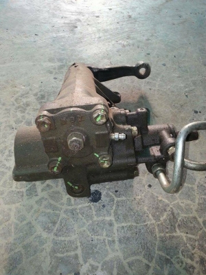 กระปุกเพาเวอร์ toyota surf จะเปลี่ยนไปใส่ Prado ครับ 3800 บาท กระปุกเพาเวอร์ toyota surf จะเปลี่ยนไปใส่ Prado ครับ 3800 บาท